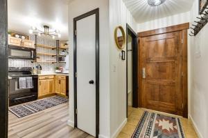 Pool and Ski-In Access Copper Mountain Condo!