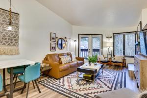 Pool and Ski-In Access Copper Mountain Condo!