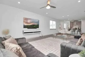 4Bedroom Escape - Near Med Center With Backyard - 皮尔兰