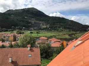 Precioso Ático con parking privado. Vistas al Río - 林皮亚斯