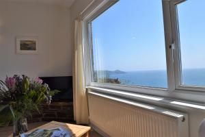 Westcroft 6 Withnoe Terrace