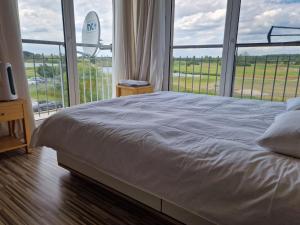 ApartGolf Sobienie Królewskie