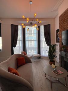 Salt Life Modern Apartment