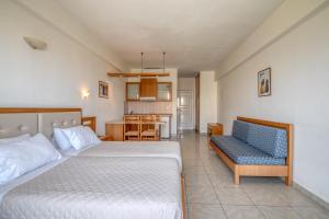 Studio room in Castro Beach Hotel