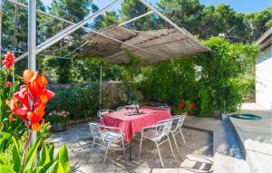 Holiday Home Jelsa Vitarnja