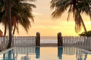 Casa Rústica, Sofía, Frente al mar en Puerto Arista - 阿里斯塔港