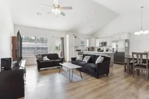 Charming St Robert Home Near Downtown Waynesville! - Falcon