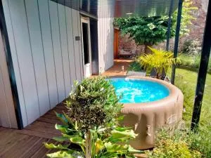 Séjour au Jardin de Cupidon avec jacuzzi et sauna - Épercieux-Saint-Paul