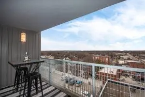 Luxury Condo in Downtown Champaign - Rantoul