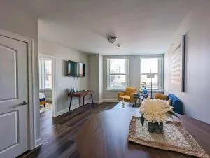 Stylish 1 BR 1BA at The Inman - Arcola