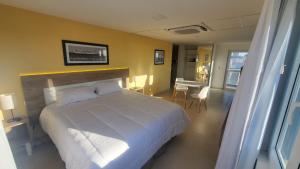 Ramada Residences by Wyndham Puerto Madryn CQ Parry