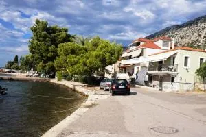 By the sea - Kastós