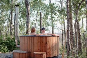 Refuge Bays Aqua Tiny Home - Luxury Off Grid Escape