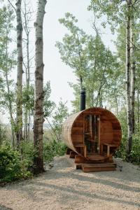 Refuge Bays Aqua Tiny Home - Luxury Off Grid Escape