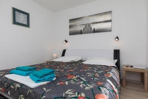 Apartments with parking space Stanici, Omis - 11421