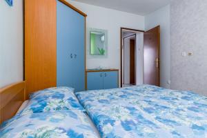Apartments by the sea Medveja, Opatija - 7720