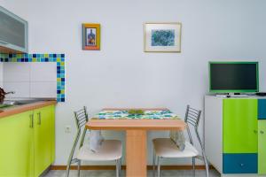 Apartments by the sea Medveja, Opatija - 7720