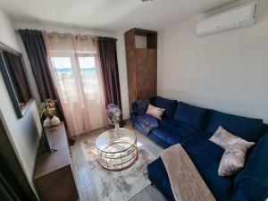 Apartments with parking space Zadar - 19208