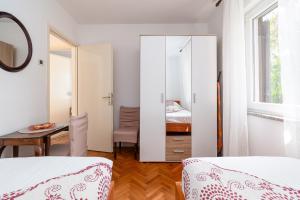 Apartments by the sea Crikvenica - 21501