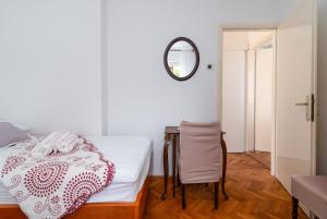 Apartments by the sea Crikvenica - 21501