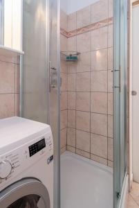 Apartments by the sea Crikvenica - 21501