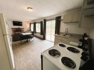 Deluxe Family Suite room in Our Place at The Beach