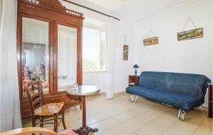 Appartements Nice Apartment In Ghisoni With 1 Bedrooms : photos des chambres