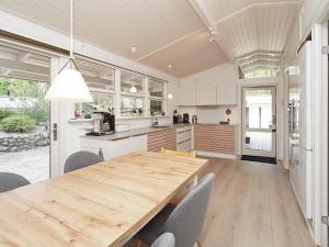 10 person holiday home in Vig-By Traum