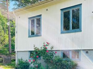 6 person holiday home in HENÅN-By Traum