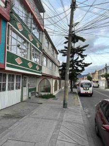 Apto cerca a Clínica del Olaya, candelaria y centro ciudad
