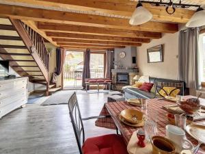 Maison Familiale Cosy avec Terrasse, Proche Centre et Téléski à Saint Martin de Belleville - FR-1-344-1176