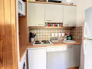 Studio lumineux au centre avec balcon et vue pistes - FR-1-267-260