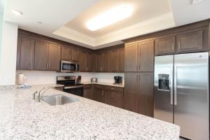 Phoenix Gulf Tower 1801 condo