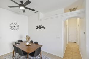 1 Mi to Lake Airy Home with Patio in Lake Havasu!