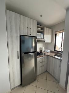 Sunny Tropical condo and rooftop terrace