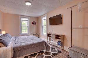 Upstate New York Vacation Rental with Hot Tub!