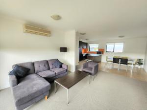 Oceanic on Thompson Apartments