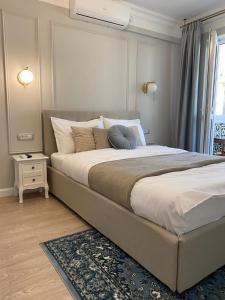 Central Spacious Apartment with Balcony - Alba Carolina