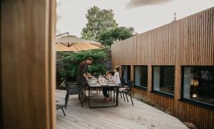 Maisons de vacances Grand loft avec Jacuzzi et Home Cinema : photos des chambres