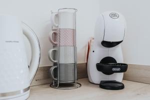 St Davids - Stylish 2 bed apartment, free parking, close to beach