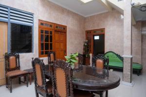 RedDoorz near Candi Ratu Boko 2