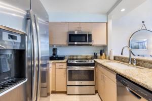 Unique 1BR Suite Condo Located at Ritz Carlton-Key Biscayne