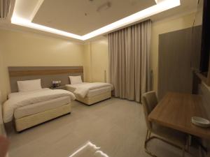 DUQUM PLAZA HOTEL