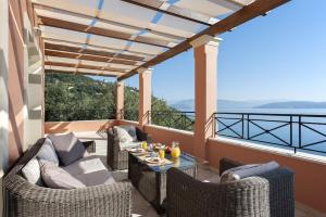 Villa Kyma, Nissaki, Kaminaki With Private Pool And Spectacular Sea Views