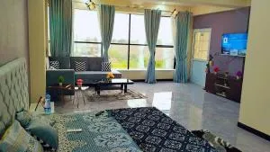 Motorway Majesty Suites Islamabad - Near Islamabad International Airport and Motorway - Wāh
