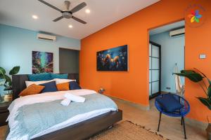 Private Studio in Bungalow by LilyandLoft