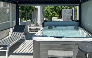 Stunning Apartment In Rab With Kitchen