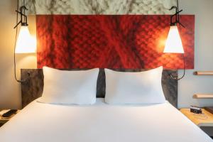 Adjoining Double Rooms room in ibis Paris Gare du Nord La Fayette