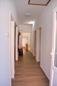 Miriam Apartments sea view