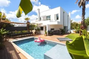 Beach Villa - 16min to Downtown - 30 PPL - 卡希亚什